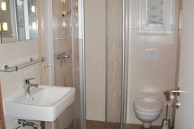 Küstenwald - Ferienwohnung Borstels Kajüte