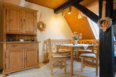 Ferienwohnung im DG mit Terrasse im Garten