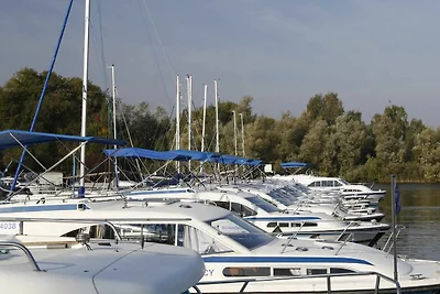 Haines 1190 - führerscheinfreies Hausboot