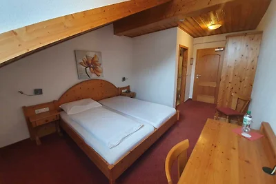 Doppelzimmer 13