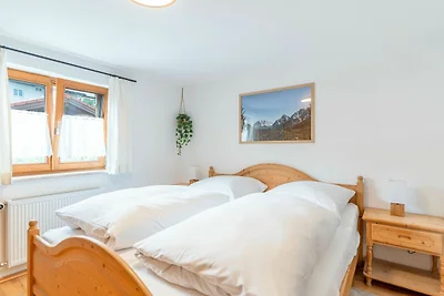 Ferienwohnung mit Parkplatz, Garten und...