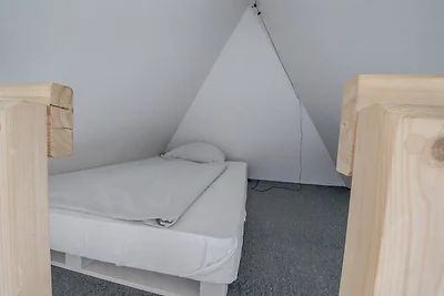 NIB-831 - Grosszügiges Ferienhaus in Alleinla...