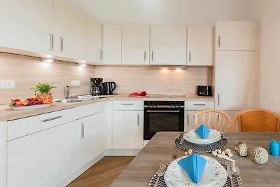 App. Vilm mit Balkon und Seeblick zentral...