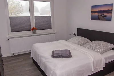 Ölhafen EG - drei Wohnungen in einem Haus