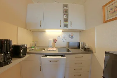 Apartment 422