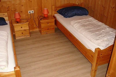 Ferienhaus in Holzbauweise mit überdachter Te...