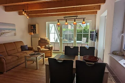 GRE-01 modernes Ferienhaus für 6 Personen mit...