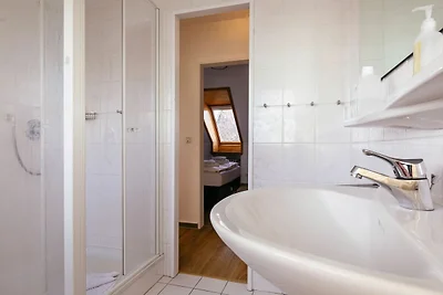 Wohnung Dach zur Inselseite mit Balkon