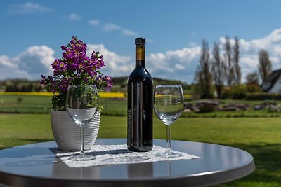 Wohnung 01 mit Terrasse und Boddenblick