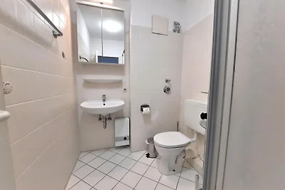 KNE-46 - Helles Appartement mit grossem Balko...