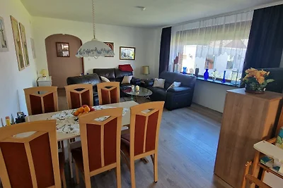 Ferienwohnung im Erdgeschoss mit Garten für 2...