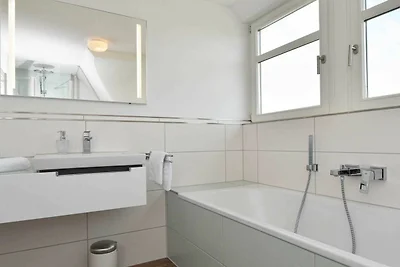 exklusive Reetdach Villa nur 500 Meter bis zu...