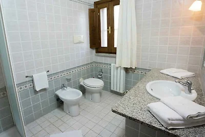 Komfortable Villa mit Pool und Meerblick - Nr...