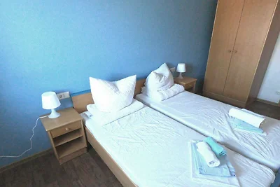 2 Raum Apartment mit Balkon