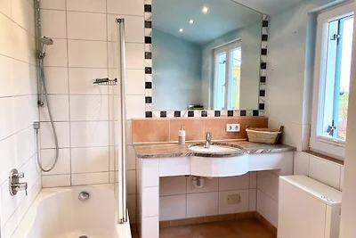 Ferienhaus mit Bergblick & sonniger Terrasse...