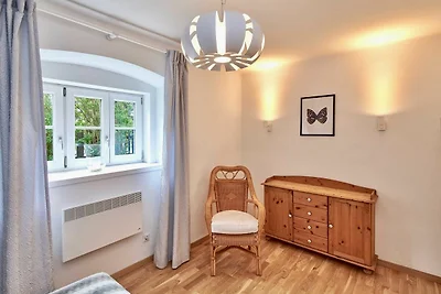 Landhaus Dodo - Garten Apartment mit einem SZ...
