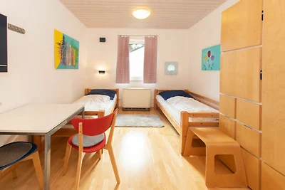 Modernisiertes Ferienhaus mit Sonnenterrasse...