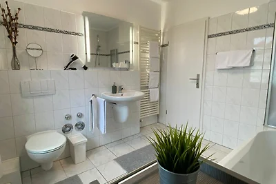 Leescher Bach mit seitlichen Ostseeblick