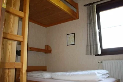 OFI-20 - Ferienhaus in guter Lage (HT)