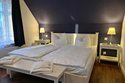 A12: 3-Raum-Ferienhaus (90m²; max. 5 Pers.)