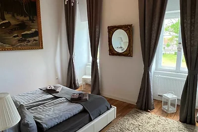 BÖSENDORFER APARTMENT