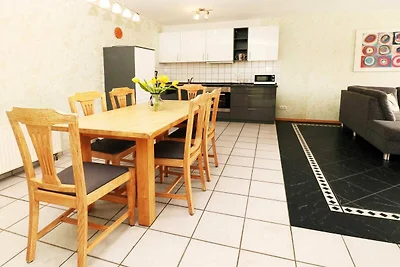 Q03 max. 5 Pers. u. 1 Baby 2 Schlafzimmer...