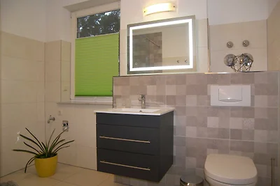 Ferienwohnung mit Terrasse und E- Auto...