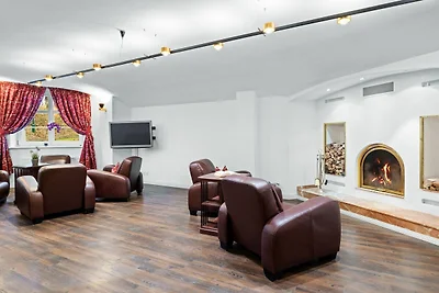 Schloss Hohen Niendorf bei Kühlungsborn, Kami...