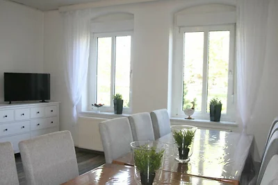 EG 4-Raum-Ferienwohnung (86m², max 6...
