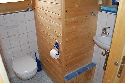 - mit W-LAN und Markise
