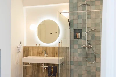 Luxus-SPA-OG-Fewo QUARTIER 4