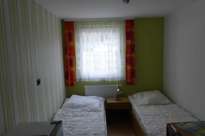 Zimmer 36 schmales Zimmer
