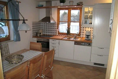 Modernisierte Doppelhaushälfte mit Garten und...