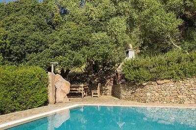 Komfortable Villa mit Pool und Meerblick - Nr...