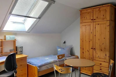Drei-Raum - Ferienwohnung ( 85 qm, bis max.