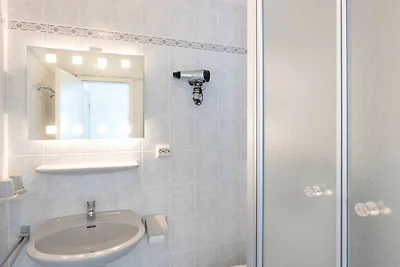 08 Gemütliche Ferienwohnung mit Dachterrasse