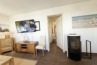 Wohnung 04 mit Kamin, Balkon & Meerblick