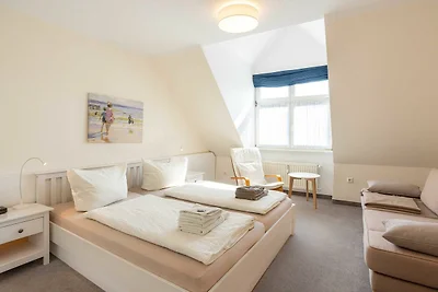 09 Dachgeschosswohnung