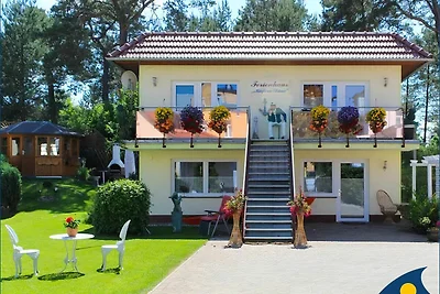 + Ferienwohnung EG