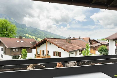 Ferienwohnung mit Bergblick, Balkon und...