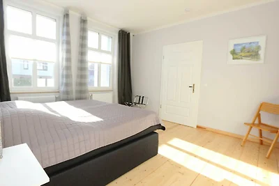 Haus Seestern Whg 2 Rosengarten mit Terrasse,...