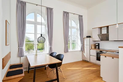 Herrenhaus III