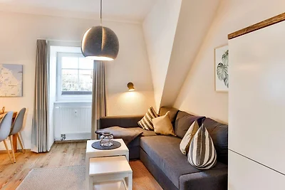 Apartment 5