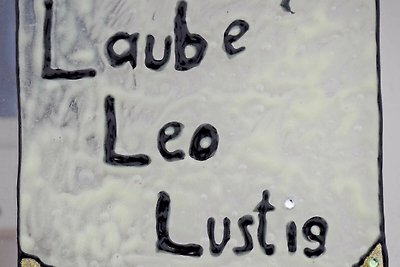 Laube Leo Lustig