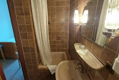 Standardzimmer Zwei-Betten Nr. 25