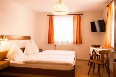 Doppelbettzimmer