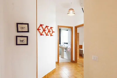 Felshaus über dem Wasser - Nr. S338.1