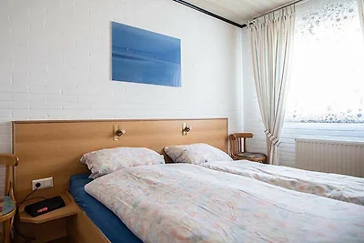 Haus hinter dem Deich
