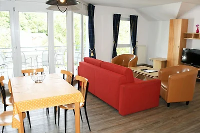 16 schöne 3-Raum-Ferienwohnung mit Balkon