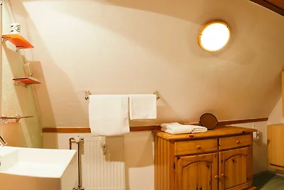 Ferienwohnung unterm Reetdach in Woorke